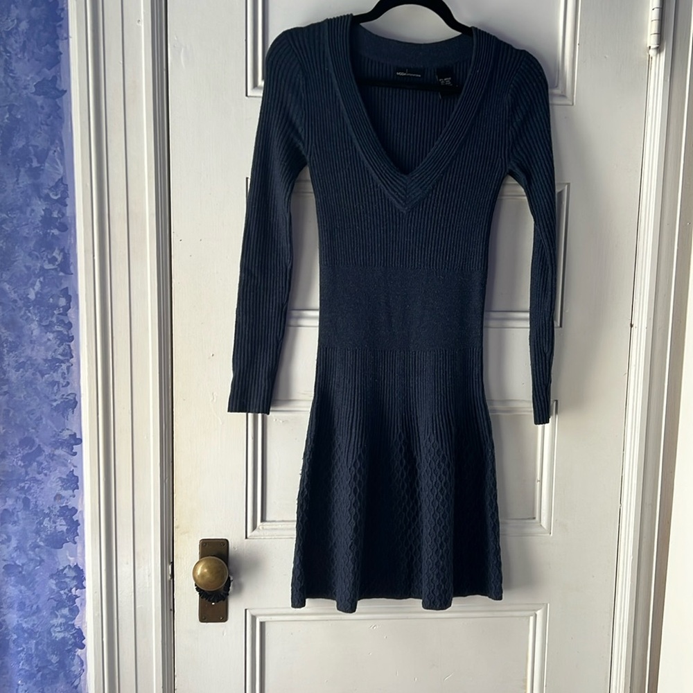 Moda International Blue dress, V-neck , long sleeves.Easy to wear.